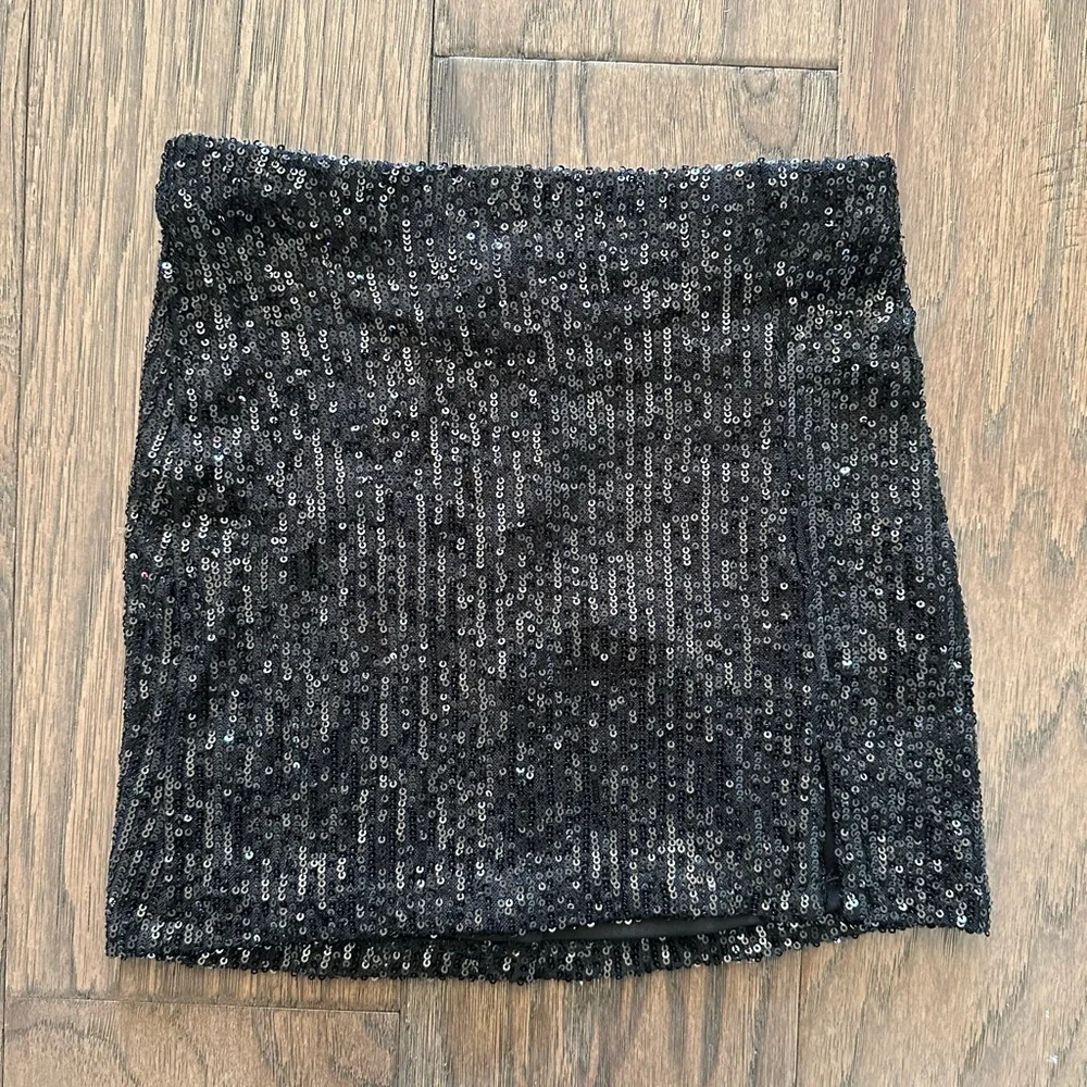 Girls' Notch Front Sequin Skirt - art class